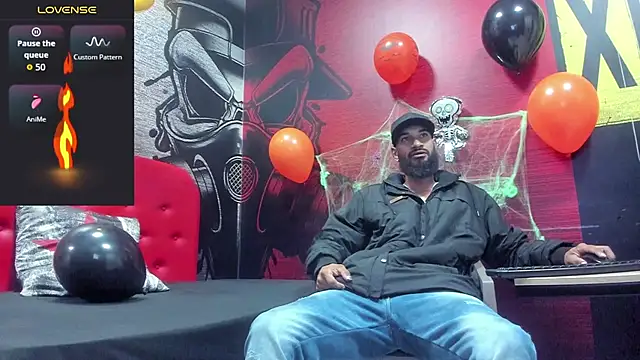 Snapshot of Damian_Shakur chatting on October 23, 2025, 11:20 am Damian Shakur online show from October 23, 2025, 11:20 am