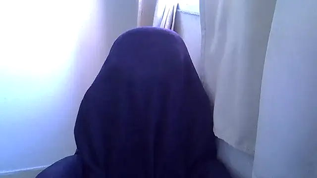 Blue Liz online show from October 12, 2025, 6:31 pm