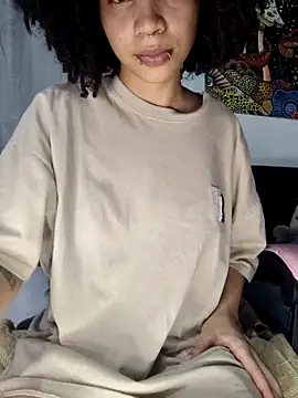 bettyboo2801 online show from March 15, 2026, 3:57 am