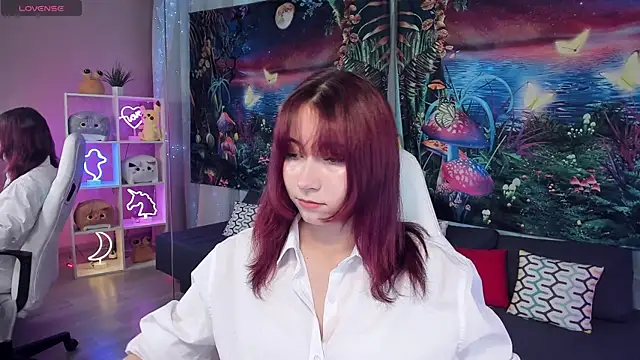 ClaraParks online show from September 19, 2025, 6:12 pm