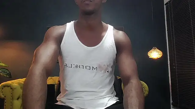 blackbignude online show from September 24, 2025, 1:35 am