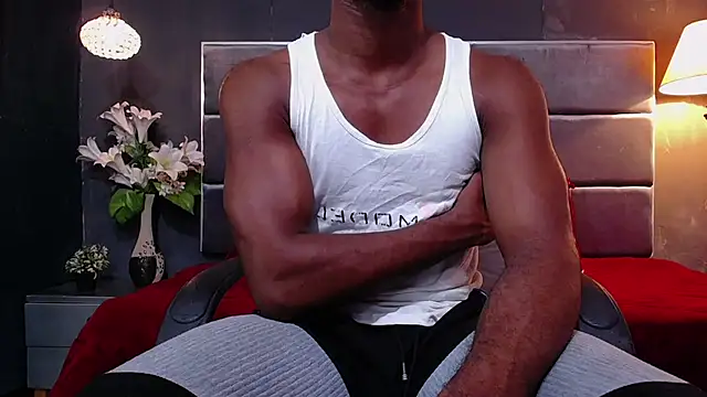 blackbignude online show from October 3, 2025, 1:20 am