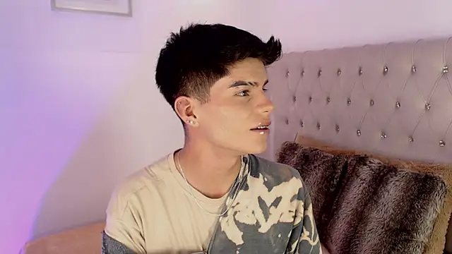 Dulcey  online show from October 5, 2025, 12:23 am