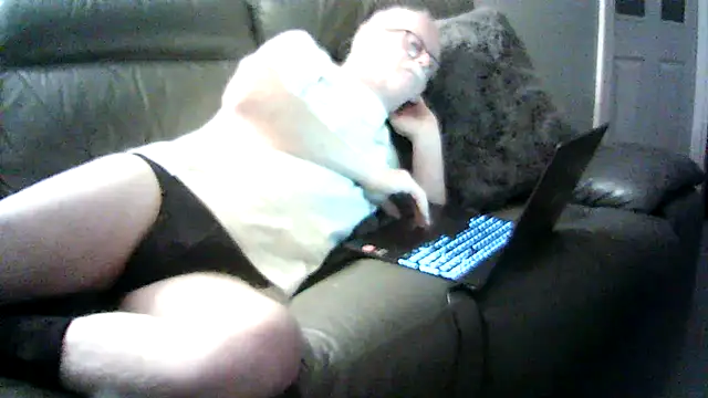 cockheart122 online show from January 13, 2026, 8:35 pm