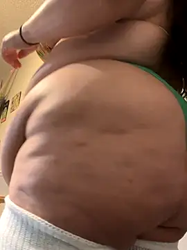 lulusatansbaby online show from October 15, 2025, 9:50 am