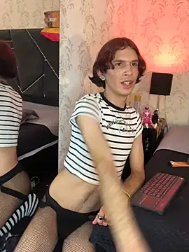 danny rios20 online show from September 10, 2025, 4:22 am