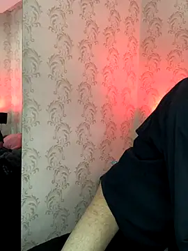 danny rios20 online show from October 4, 2025, 12:39 pm