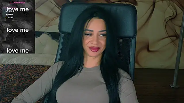 NaomiScarlet online show from November 12, 2025, 10:30 am