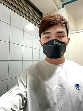 kirkcantop online show from November 26, 2025, 4:40 pm