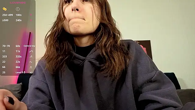 TrixiBell online show from February 22, 2026, 6:16 am