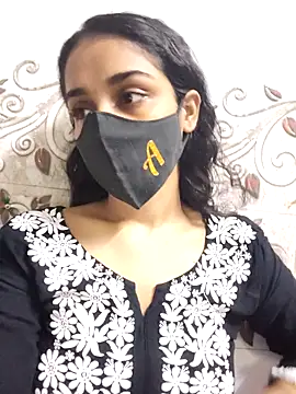 Snapshot of Zoya_G chatting on February 22, 2026, 11:45 am Zoya G online show from February 22, 2026, 11:45 am