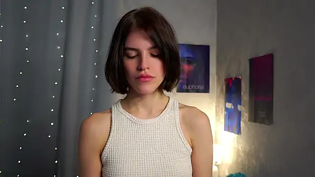 EleneButton online show from February 6, 2026, 1:12 am