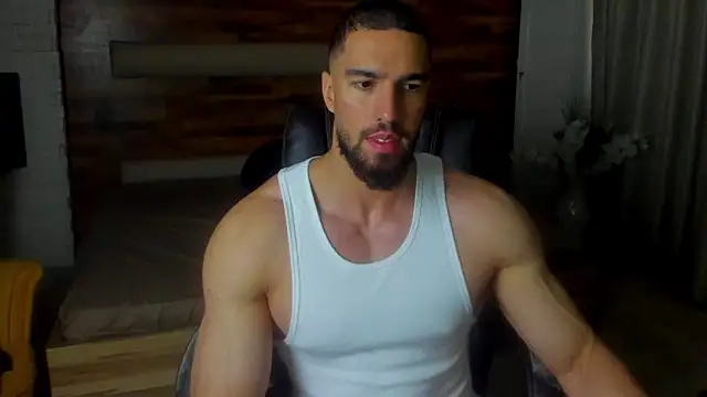 Snapshot of IvanHydee chatting on June 17, 2026, 4:23 am IvanHydee online show from June 17, 2026, 4:23 am