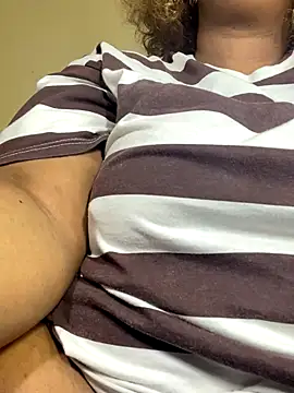 Snapshot of Jess555 chatting on November 8, 2025, 10:24 pm Jess555 online show from November 8, 2025, 10:24 pm