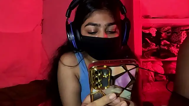 SofiaLeo online show from October 10, 2025, 6:42 pm