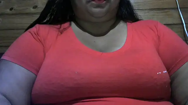 MARRENTINHA34 online show from April 7, 2026, 9:38 pm