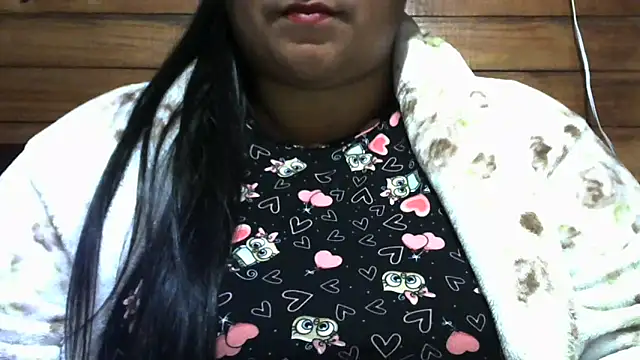 Snapshot of MARRENTINHA34 chatting on May 9, 2026, 5:49 pm MARRENTINHA34 online show from May 9, 2026, 5:49 pm
