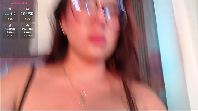 Bonnali lune online show from November 12, 2025, 10:02 pm