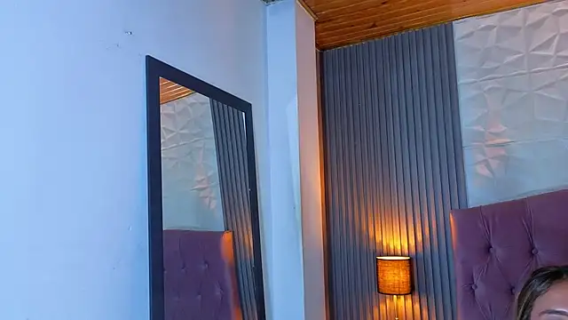 Bonnali lune online show from March 23, 2026, 4:01 am