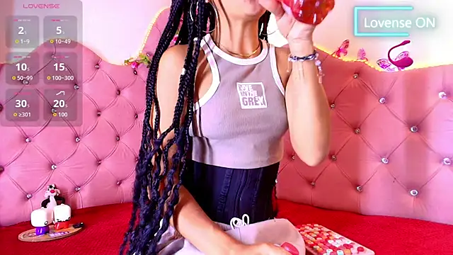 Snapshot of Sheilly_brown chatting on May 2, 2026, 7:41 pm Sheilly brown online show from May 2, 2026, 7:41 pm