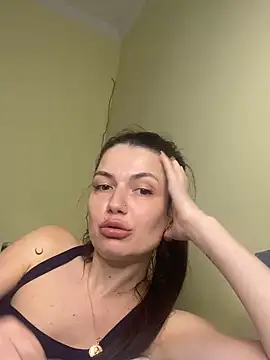 Cute Erika online show from November 6, 2025, 1:48 pm