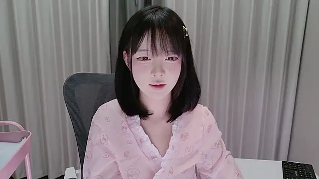 EnEn xiaobao online show from September 12, 2025, 2:06 pm