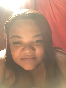 melcarioca1111 online show from September 8, 2025, 4:39 pm