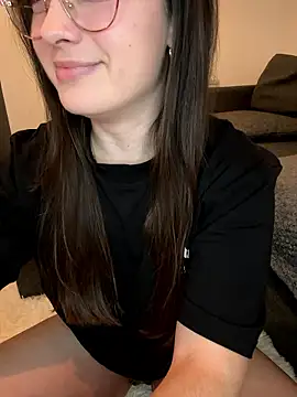 liloush   online show from January 8, 2026, 10:27 pm