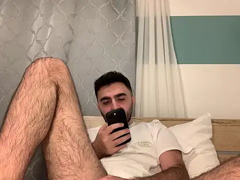 Snapshot of donastii chatting on September 10, 2025, 7:57 pm donastii online show from September 10, 2025, 7:57 pm