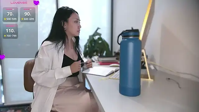 yuzhara online show from September 24, 2025, 7:09 pm