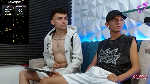 Snapshot of Isaac_tan chatting on November 18, 2025, 3:10 am Isaac tan online show from November 18, 2025, 3:10 am