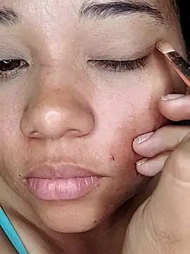 Violethroos online show from October 30, 2025, 2:10 am