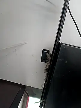 Hot more online show from October 3, 2025, 1:42 am