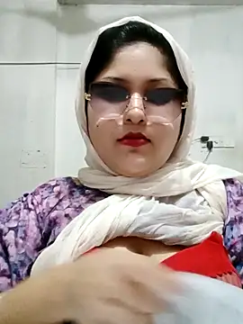 Snapshot of Nusrat-N chatting on June 15, 2026, 12:49 pm Nusrat-N online show from June 15, 2026, 12:49 pm