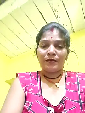 Snapshot of Samiya-143 chatting on November 2, 2025, 2:55 pm Samiya-143 online show from November 2, 2025, 2:55 pm
