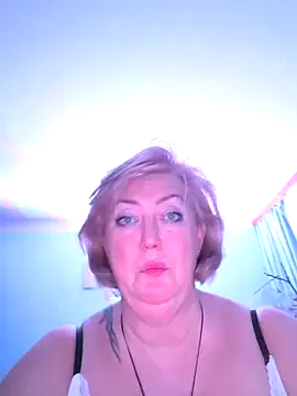 Snapshot of TerezaVelvet chatting on March 2, 2026, 6:59 pm TerezaVelvet online show from March 2, 2026, 6:59 pm