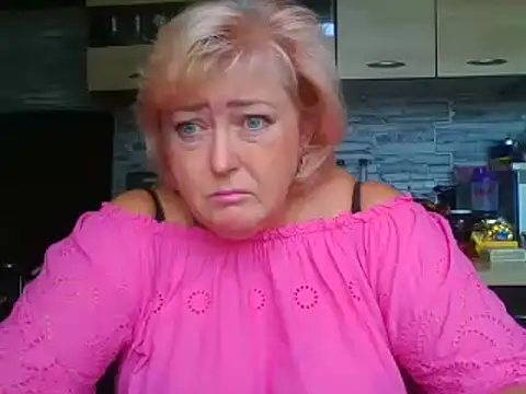 Snapshot of TerezaVelvet chatting on September 27, 2025, 8:31 am TerezaVelvet online show from September 27, 2025, 8:31 am