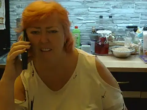 Snapshot of TerezaVelvet chatting on November 9, 2025, 4:11 pm TerezaVelvet online show from November 9, 2025, 4:11 pm