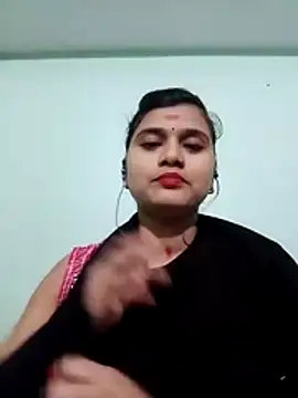 Snapshot of Kavya-Tiwari chatting on January 11, 2026, 7:32 pm Kavya-Tiwari online show from January 11, 2026, 7:32 pm