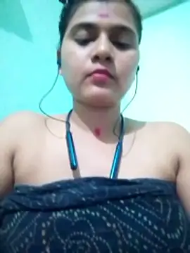 Snapshot of Kavya-Tiwari chatting on May 15, 2026, 11:36 pm Kavya-Tiwari online show from May 15, 2026, 11:36 pm