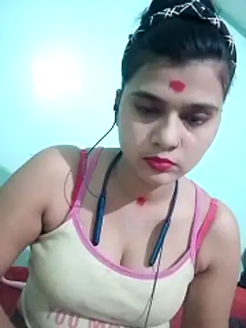 Snapshot of Kavya-Tiwari chatting on May 21, 2026, 5:32 pm Kavya-Tiwari online show from May 21, 2026, 5:32 pm