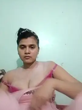 Snapshot of Kavya-Tiwari chatting on May 20, 2026, 7:16 am Kavya-Tiwari online show from May 20, 2026, 7:16 am