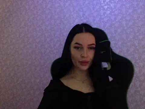 Lulii24 online show from March 31, 2026, 10:12 pm