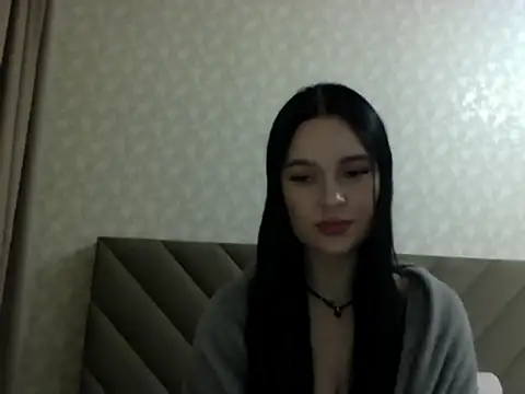Lulii24 online show from October 16, 2025, 9:56 pm