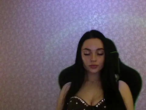 Lulii24 online show from March 29, 2026, 1:07 am