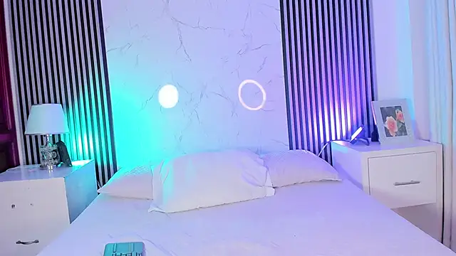 AdharaSweet1  online show from September 22, 2025, 7:03 am