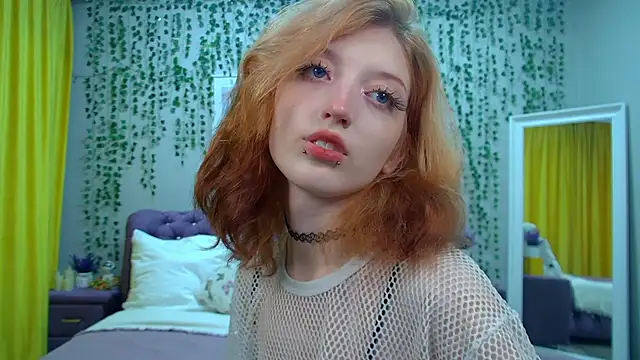 Snapshot of MistyMarlo chatting on October 9, 2025, 5:52 am MistyMarlo online show from October 9, 2025, 5:52 am