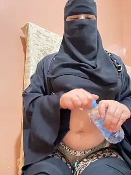  Laiali  online show from November 20, 2025, 12:17 pm