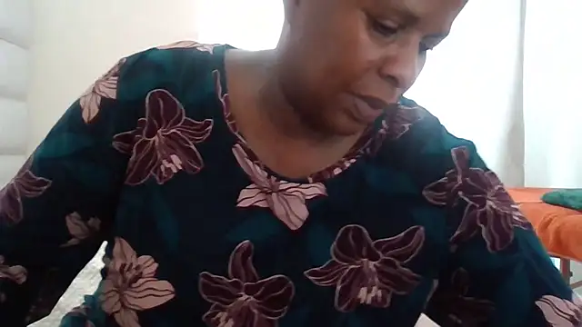 SexyNonnyy online show from June 4, 2026, 6:18 am