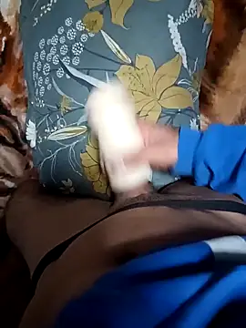 Snapshot of santiidamm chatting on February 16, 2026, 4:33 am santiidamm online show from February 16, 2026, 4:33 am